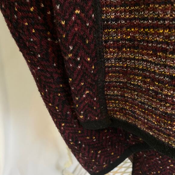 A. IDA Sweater Wool Blend Boucle buckle Closure Black Trim Made in Italy size S - Picture 5 of 9